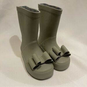 NWT Whim and Wonder by Sweet Honey size 9 light green